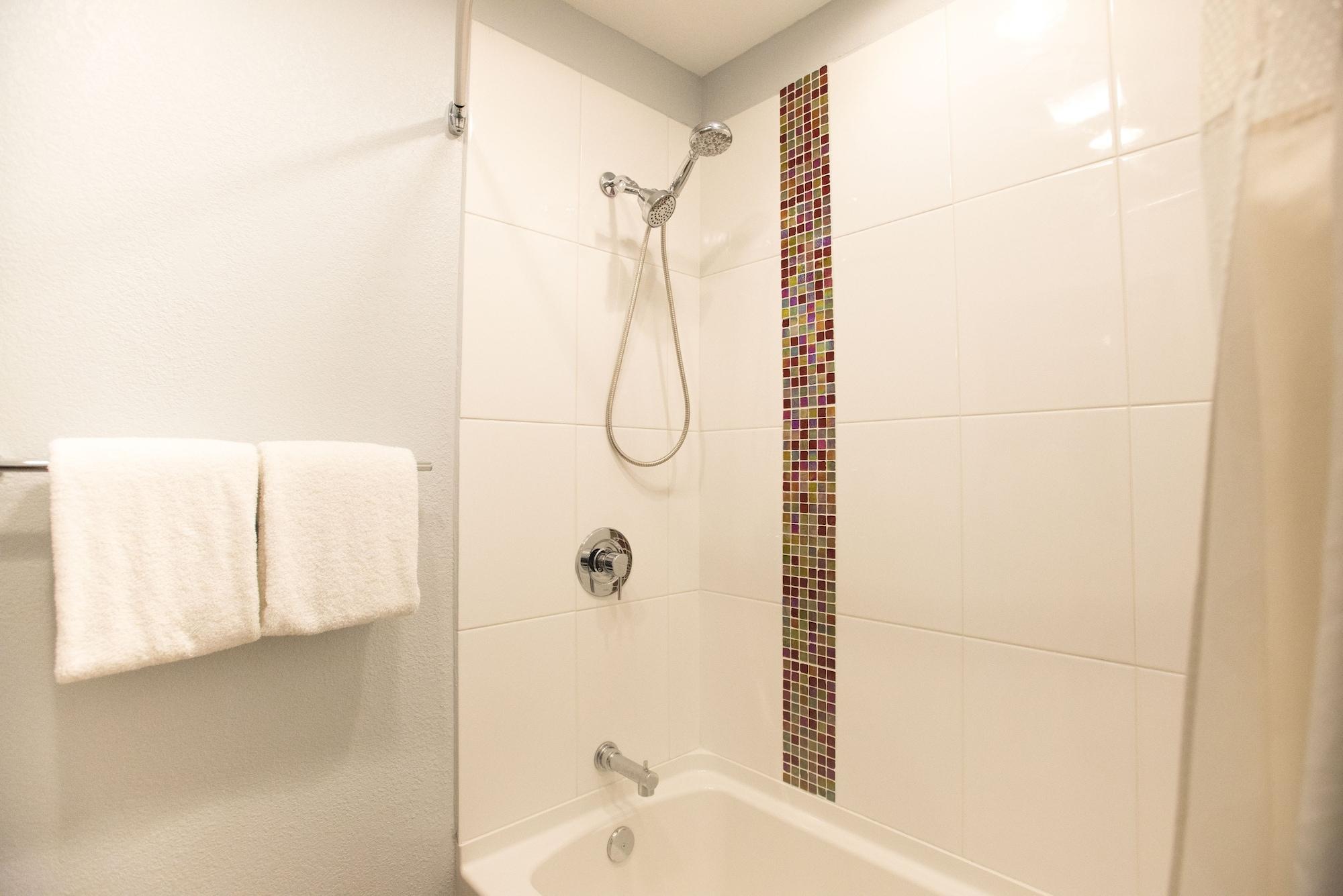 Ramada By Wyndham Near Seaworld / Mission Beach San Diego Bagian luar foto