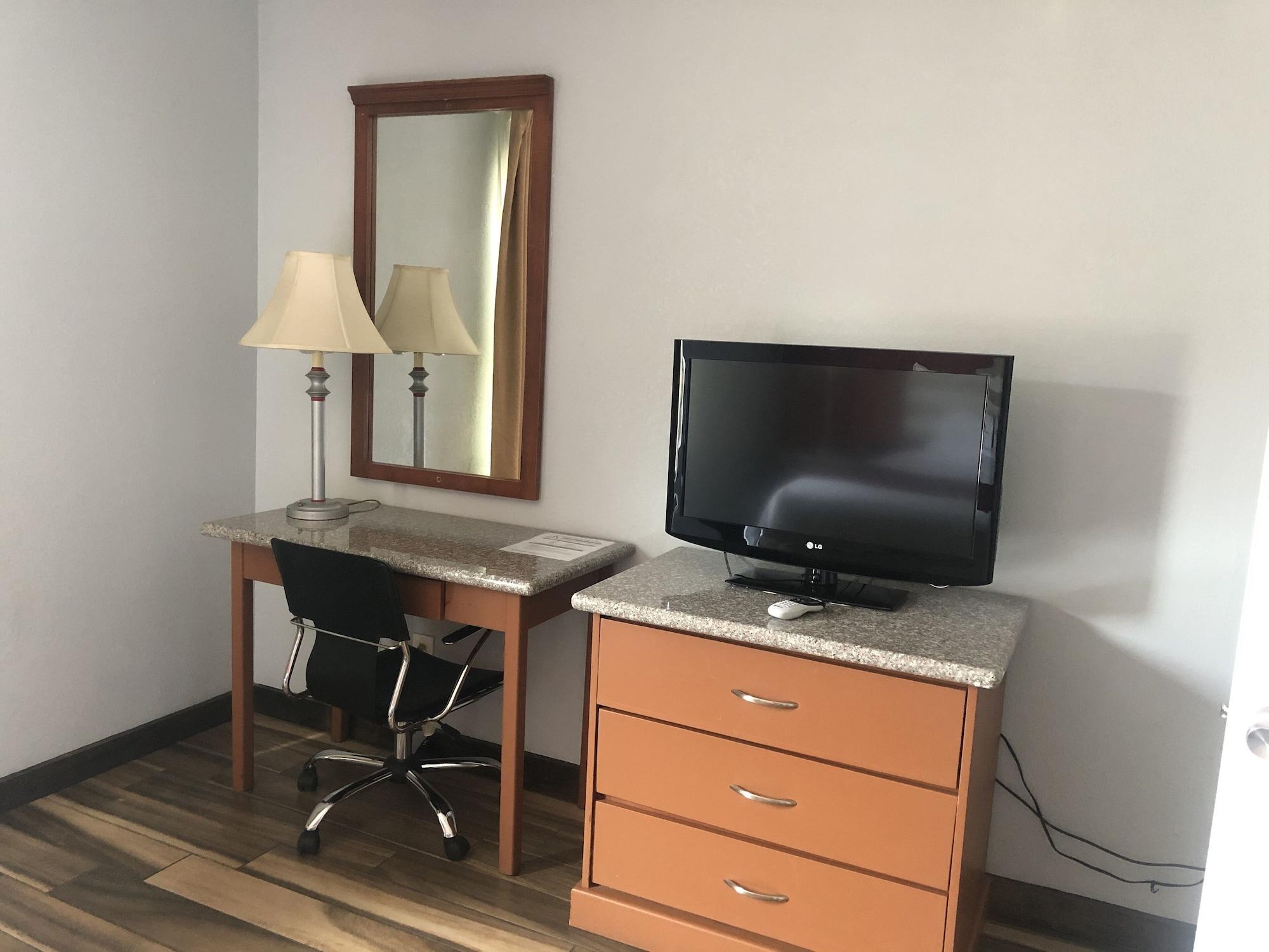 Ramada By Wyndham Near Seaworld / Mission Beach San Diego Bagian luar foto