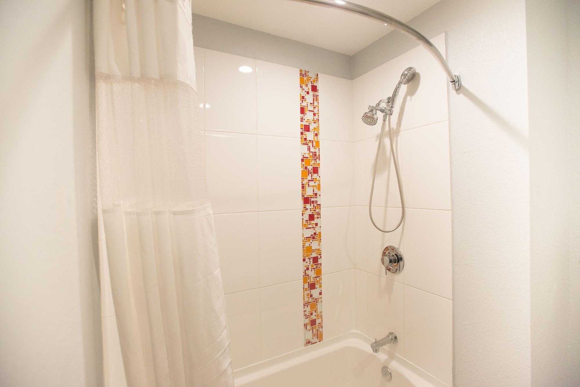 Ramada By Wyndham Near Seaworld / Mission Beach San Diego Bagian luar foto